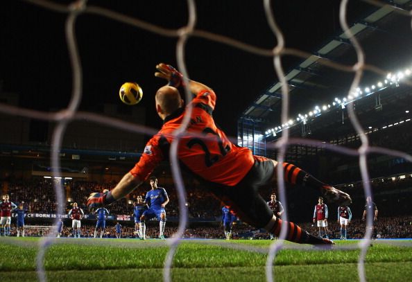 Chelsea v Aston Villa - Premier League