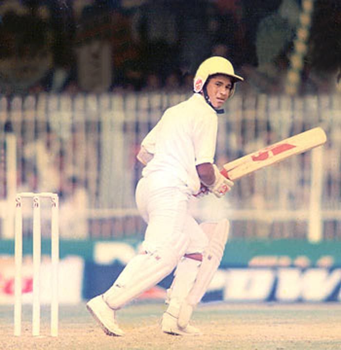 Sachins-test-debut-versus-Pakistan-in-1989