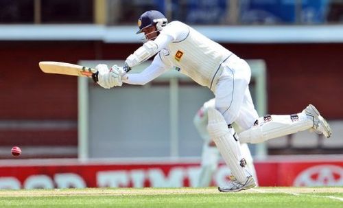 Sri Lanka's Angelo Mathews bats on the third day of the first Test in Hobart on December 16, 2012