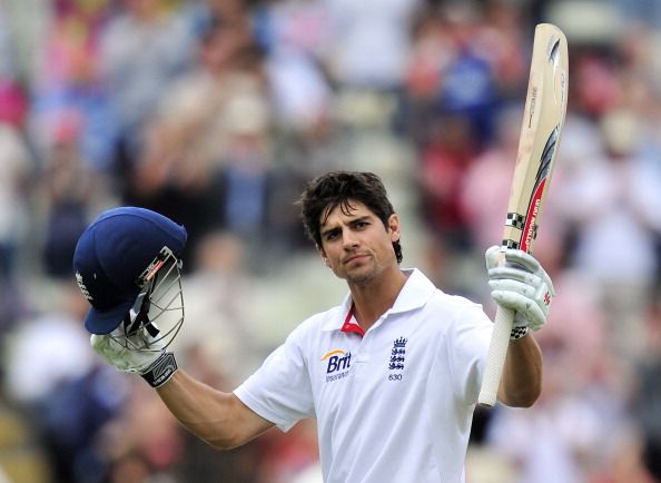 England&#039;s Alastair Cook celebrates his