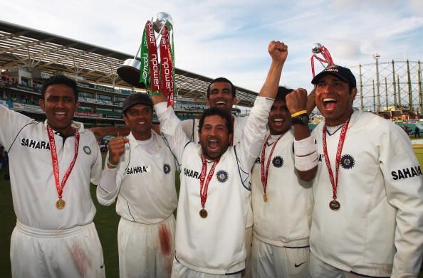 LONDON - AUGUST 13:  (L-R) Anil Kumble, Rahul Dravid, Sachin Tendulkar, Zaheer Khan, Shanthakumaran Sreesanth and VVS Laxman of India celebrate their series win against England during day five of the Third Test match between England and India at the Oval on August 13, 2007 in London, England.  (Photo by Hamish Blair/Getty Images)