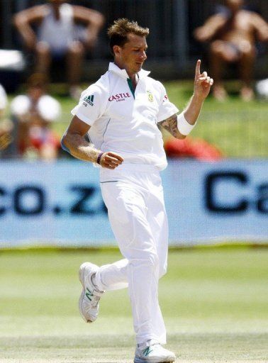 South Africa&#039;s Dale Steyn during the second cricket Test against New Zealand in Port Elizabeth on January 14, 2013