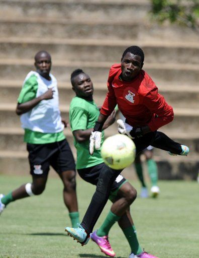 Zambia goalkeeper Joshua Titima at a training session in Johannesburg on January 10, 2013 ahead of the Cup of Nations