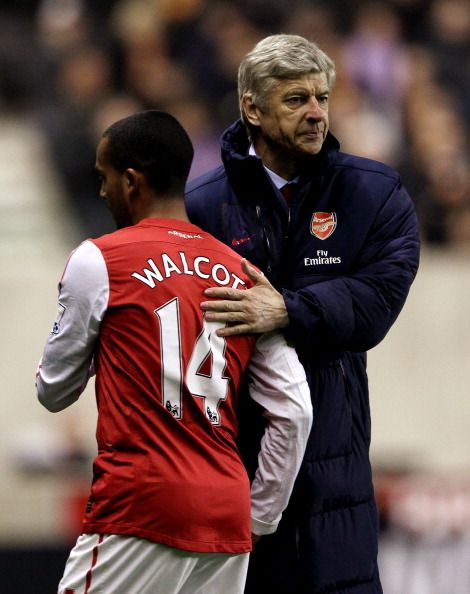 Wolverhampton Wanderers v Arsenal - Premier League