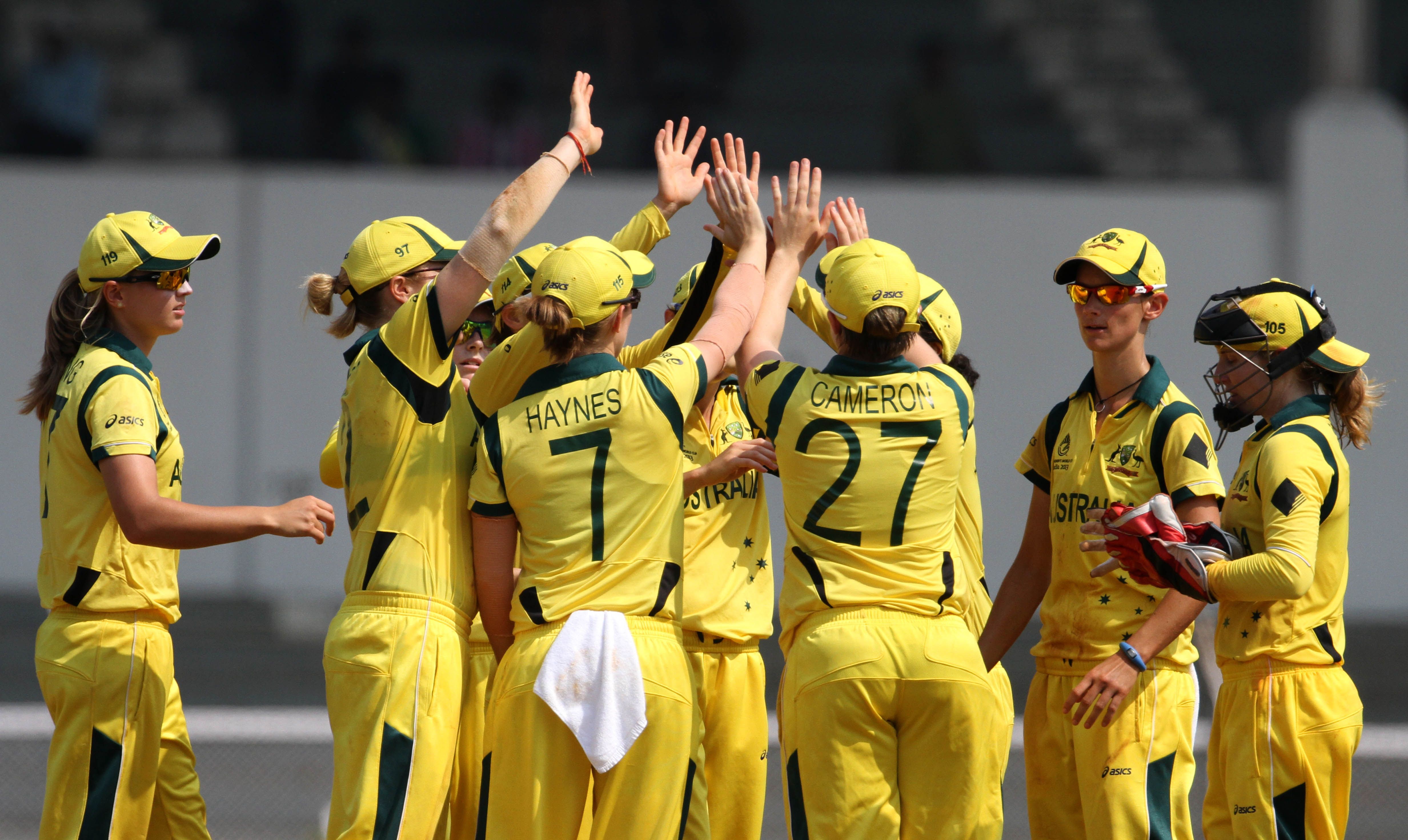 052Australian players celebrate after the wicket of Inoka Ranaweera of Srilanka