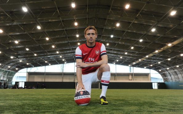 Nacho Monreal Unveiled As New Arsenal Signing