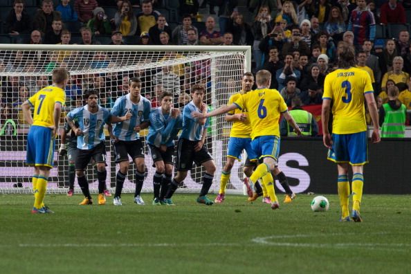 Elm scores an absolute stunner beating the Argentine wall and the Keeper