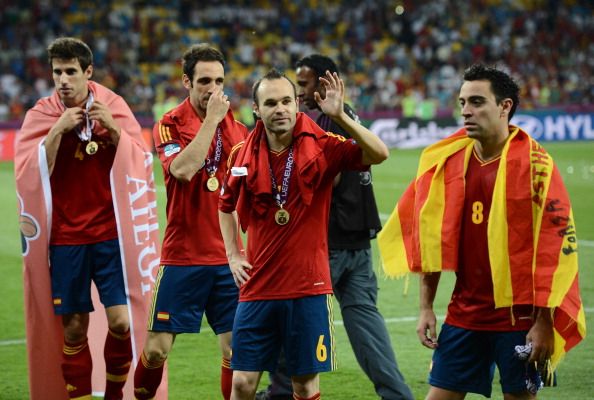 Spanish players (From L) Javi Martinez,