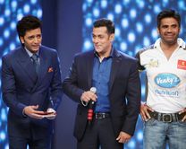 Film stars to swap grease paint for sun tan cream, play cricket