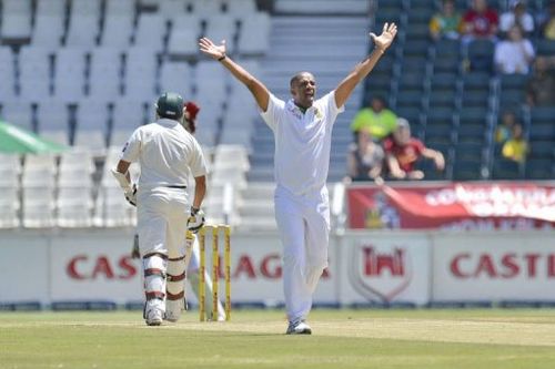 South Africa bowler Vernon Philander appeal for the wicket of Pakistan's Azhar Ali on February 2, 2013