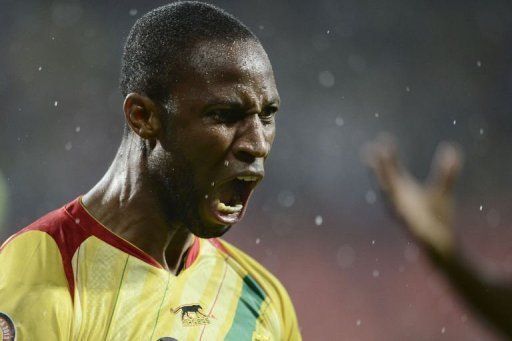 Mali&#039;s midfielder Seydou Keita celebrates after scoring a goal on February 9, 2013 in Port Elizabeth