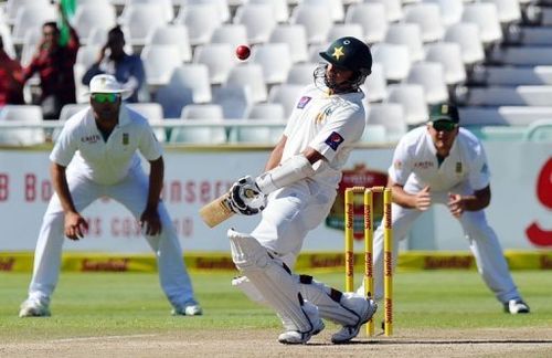 Pakistan's Azhar Ali avoids a bouncer from South African bowler Dale Steyn on February 16, 2013