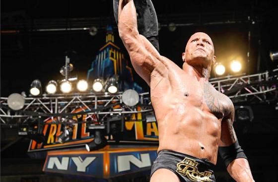 wwe-elimination-chamber-2013-the-rock-retains