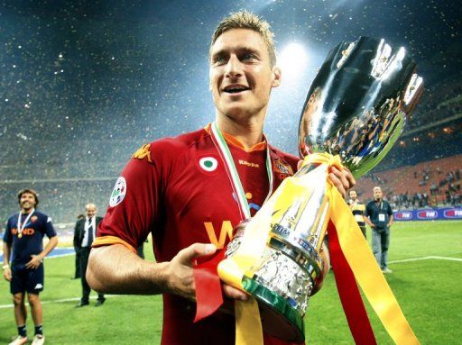 Francesco Totti holds the trophy, on August 19, 2007 after winning the ltalian Super Cup over Inter Milan 1-0