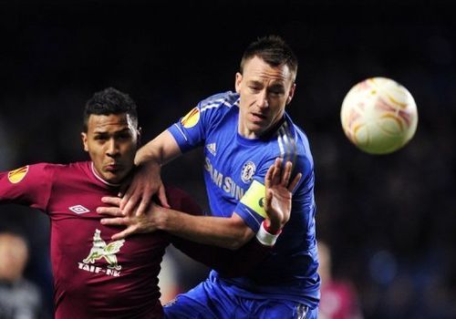 Chelsea's John Terry (R) and Rubin Kazan's Jose Rondon during their Europa League quarter-final 1st leg on April 4, 2013