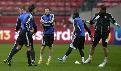 FBL-EUR-C3-CHELSEA-TRAINING