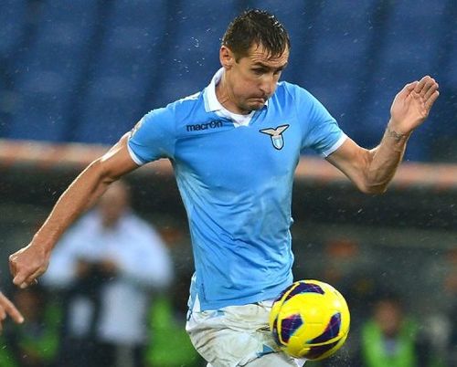 Lazio's Miroslav Klose controls the ball during a Serie A match against AS Roma on November 11, 2012