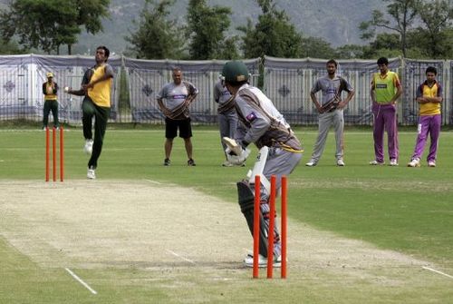 Pakistan's cricketers take part in a team practice session in Abbottabad on May 7, 2013