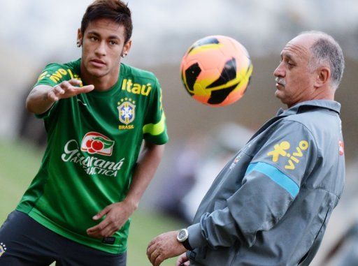 Neymar (left) and Luis Felipe Scolari during a training session in Belo Horizonte, Minas Gerais, on April 23, 2013