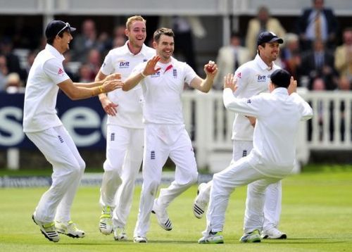 England players celebrate winning the first Test against New Zealand at Lord's on May 19, 2013