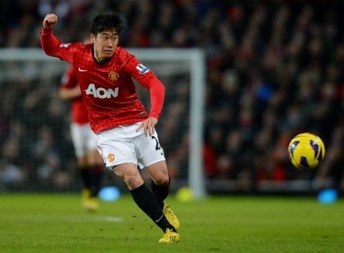 Manchester United's Shinji Kagawa controls the ball during a Premier League at Old Trafford on January 30, 2013