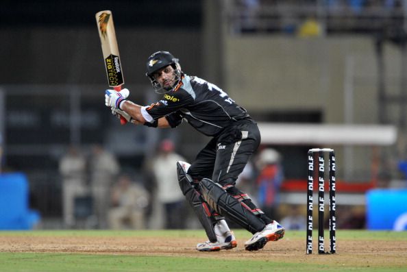 RESTRICTED TO EDITORIAL USE. MOBILE USE WITHIN NEWS PACKAGE   Pune Warriors India team captain Yuvraj Singh watches a ball during the IPL Twenty20 match between Pune Warriors India and Kolkata Knight Riders at The D.Y.Patil Stadium on the outskirts of Mumbai on May 19, 2011. AFP PHOTO/Sajjad HUSSAIN (Photo credit should read SAJJAD HUSSAIN/AFP/Getty Images)