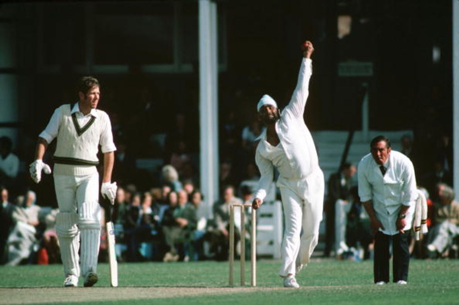 10 greatest left handed bowlers in the history of cricket