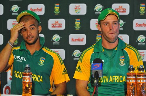 EAST LONDON, SOUTH AFRICA - JANUARY 14: Man of the Match JP Duminy and AB de Villiers of South Africa at the post match press conference during the 2nd One Day International match between South Africa and Sri Lanka at Buffalo Park on January 14, 2012 in East London, South Africa. (Photo by Duif du Toit / Gallo Images/Getty Images)