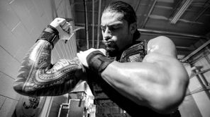 Reports: Top stars to miss final Raw episode in 2014?