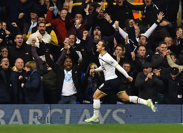 Roberto Soldado goal