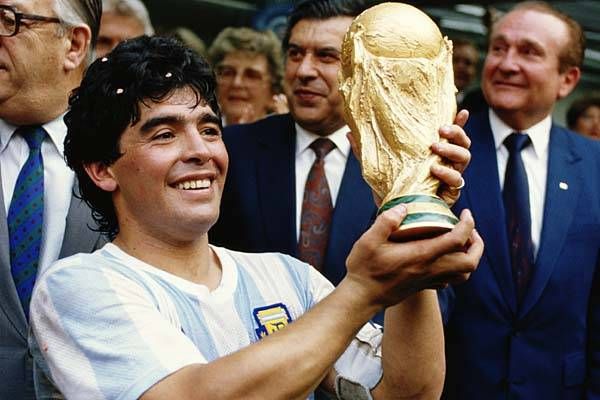 Diego Maradona, Argentina and Barcelona