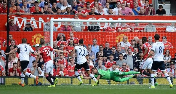 ROmero Save Manchester United Tottenham