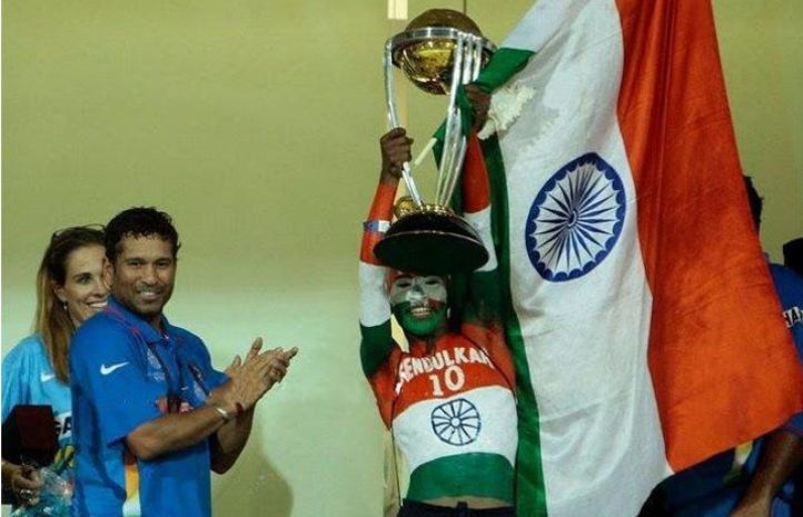 Sudhir Kumar Chaudhary with the World Cup trophy in 2011