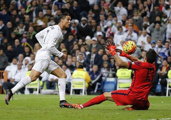 Claudio Bravo El Clasico