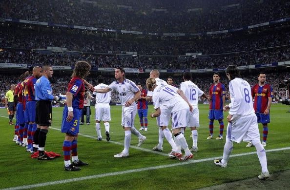 Real Madrid Barcelona guard of honour