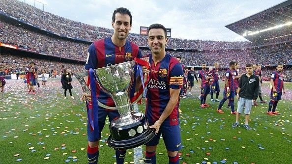 Busquets Barcelona La Liga Trophy