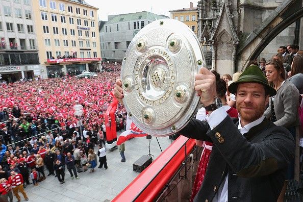 Alonso Bayern Bundesliga 2015 Trophy