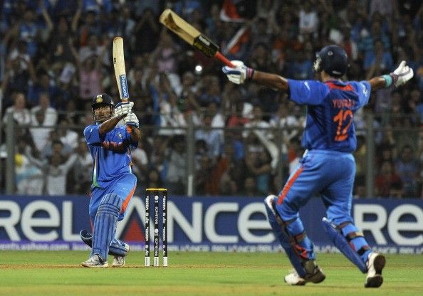 Dhoni hitting the six that won India their second ICC World Cup