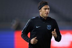Barcelona will not risk Neymar in Club World Cup semi-final, says Luis Enrique