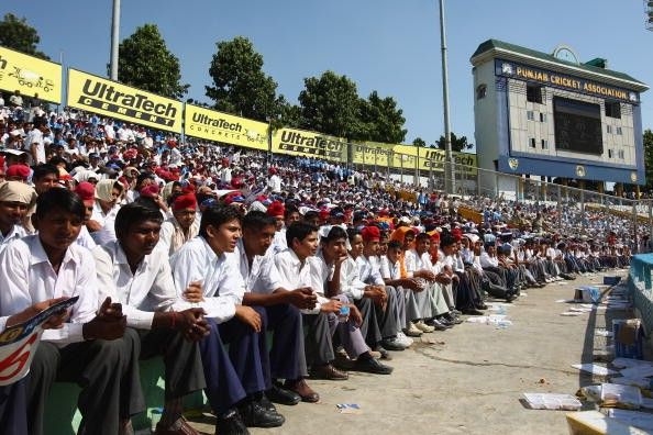 School children cricket