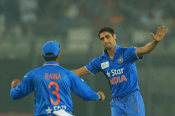 Ashish Nehra bowling India vs Pakistan Asia cup