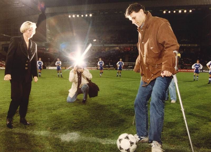 van Basten cruelly had his career cut short due to injuries.