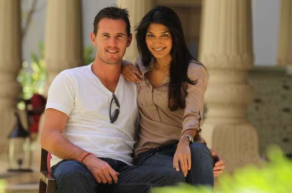 Shaun Tait is married to Indian swimsuit model Mashoom Singha