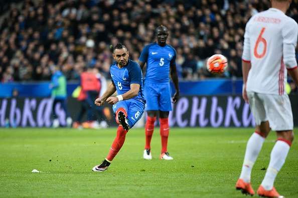 Dimitri Payet free kick France