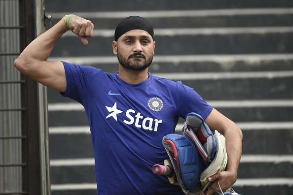 Harbhajan Singh now plays under Dhoni's captaincy for CSK