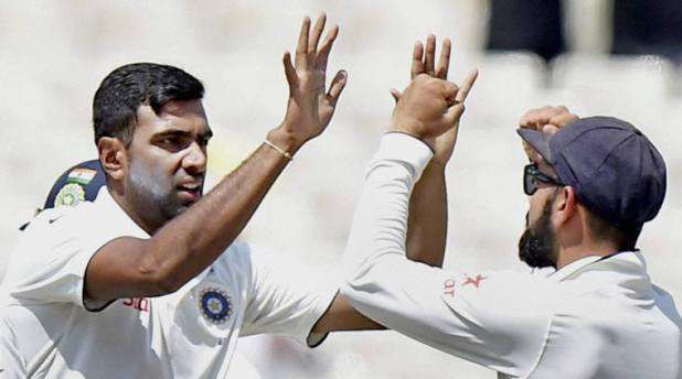 Ravi Ashwin Virat Kohli