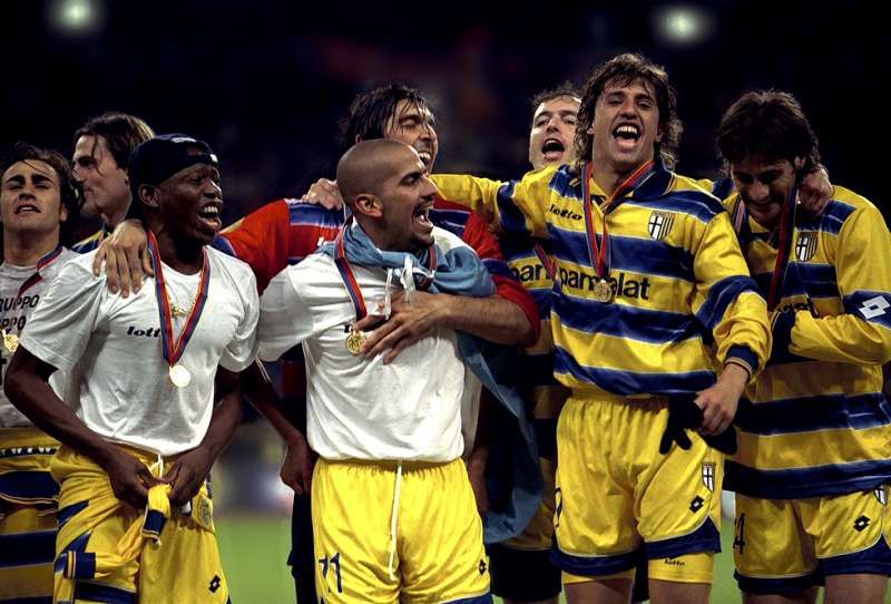 Enter captionThe Parma team during early 90s which included Buffon, Juan Sebastian Veron and Crespo.