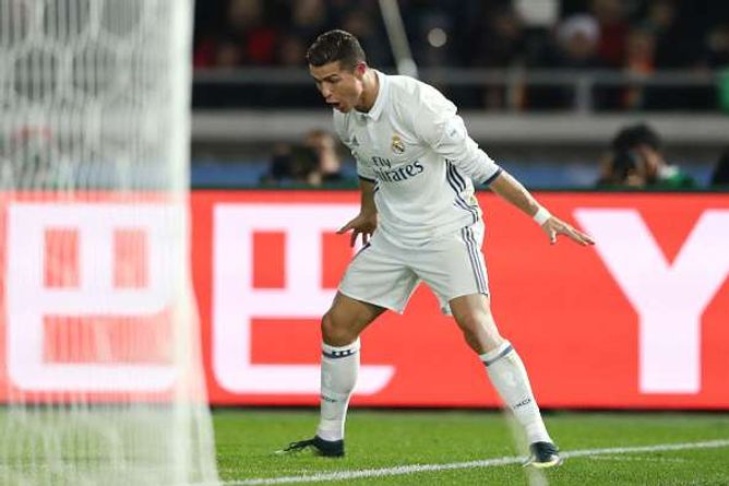 Twitter explodes as Cristiano Ronaldo's hat-trick helps Real Madrid comeback to win Club World Cup against Kashima Antlers