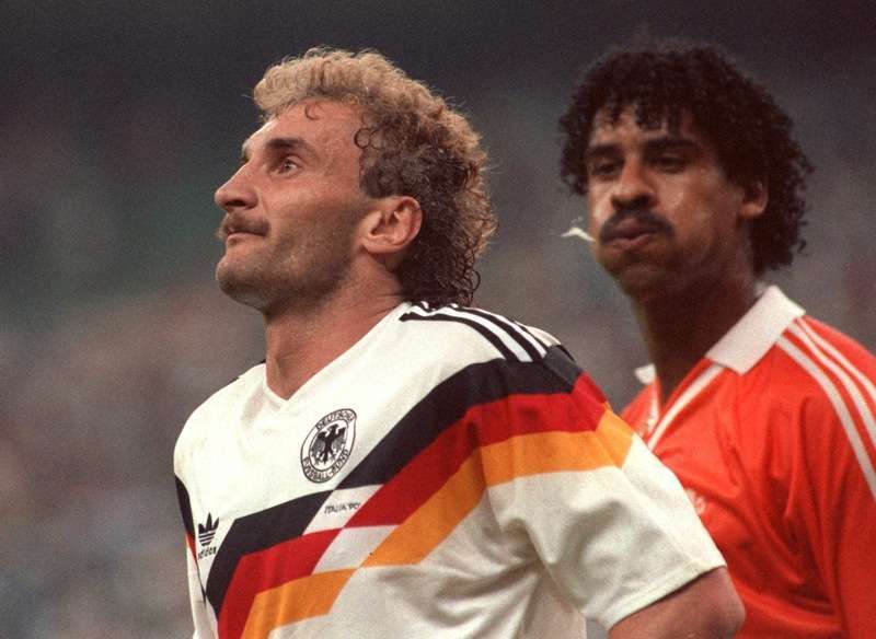 rijkaard spits at voller