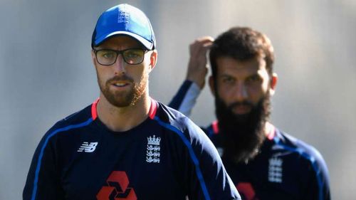 Jack Leach (L) and Moeen Ali (R)